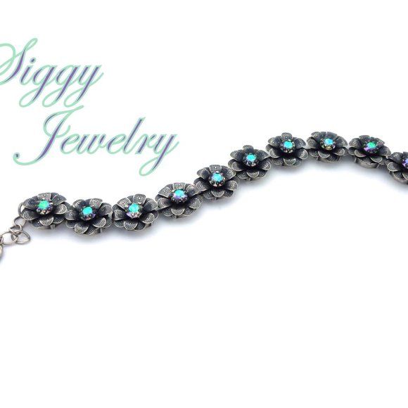 Swarovski Crystal Flower Statement Silver Bracelet - Picture 6 of 8